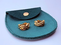 Christian dior goldplated oorbellen met steentjes - afbeelding 1 van  7