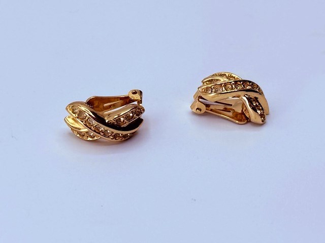Christian dior goldplated oorbellen met steentjes - afbeelding 6 van  7
