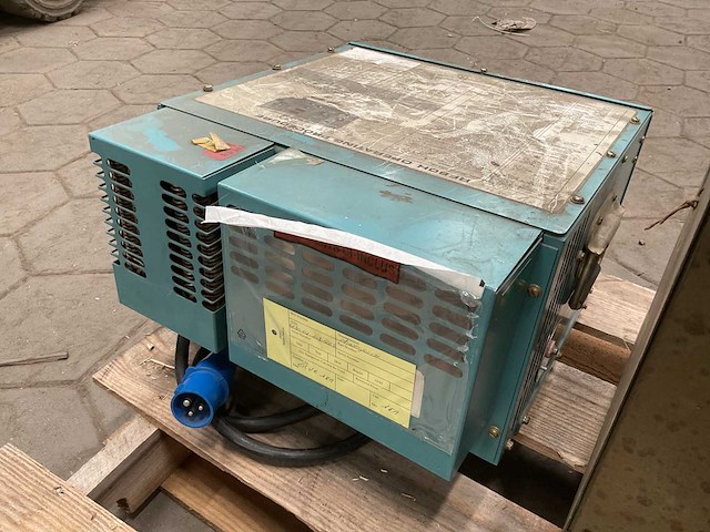 Christie electric rf80h acculader - afbeelding 1 van  6