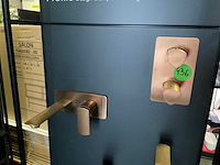 Christina showroom presentatie kranen - afbeelding 5 van  6