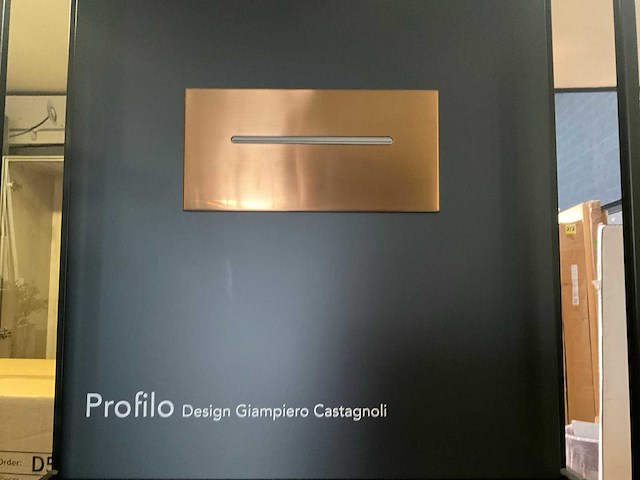 Christina showroom presentatie kranen - afbeelding 6 van  6