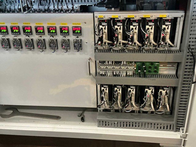 Chroma 3160c tri-temp octal sites pick and place handler - afbeelding 25 van  44