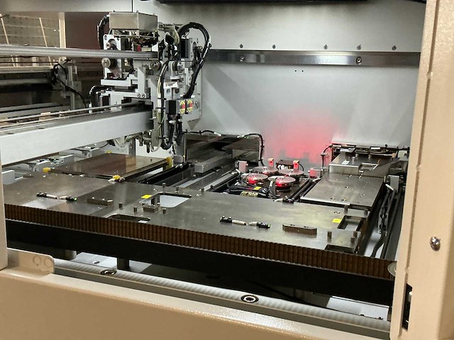 Chroma 3160c tri-temp octal sites pick and place handler - afbeelding 15 van  44
