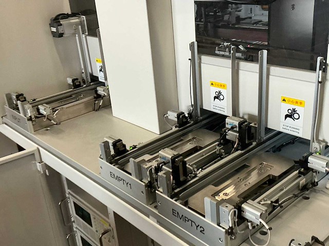 Chroma 3160c tri-temp octal sites pick and place handler - afbeelding 17 van  44