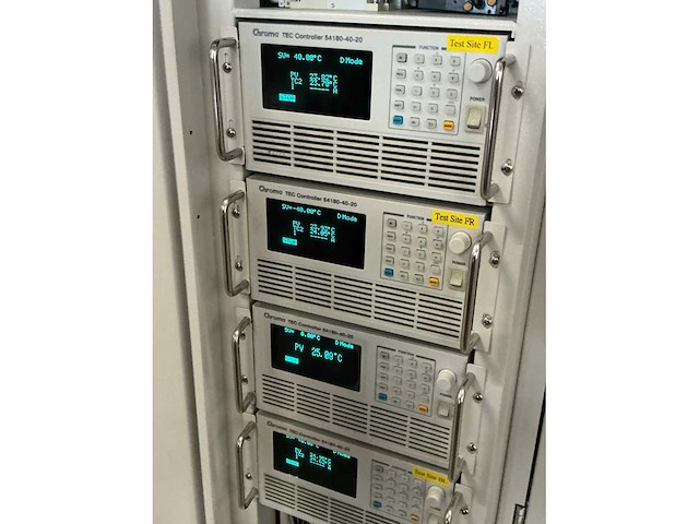 Chroma 3160c tri-temp octal sites pick and place handler - afbeelding 19 van  44