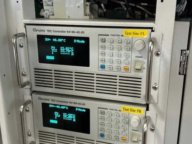 Chroma 3160c tri-temp octal sites pick and place handler - afbeelding 20 van  44
