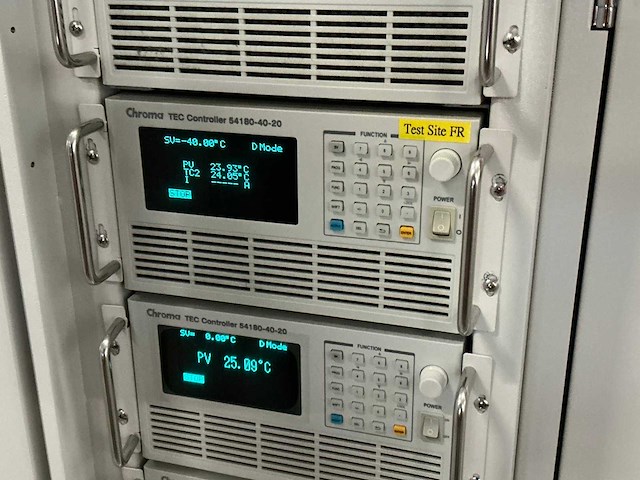 Chroma 3160c tri-temp octal sites pick and place handler - afbeelding 21 van  44