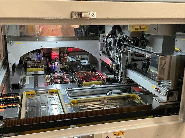 Chroma 3160c tri-temp octal sites pick and place handler - afbeelding 41 van  44