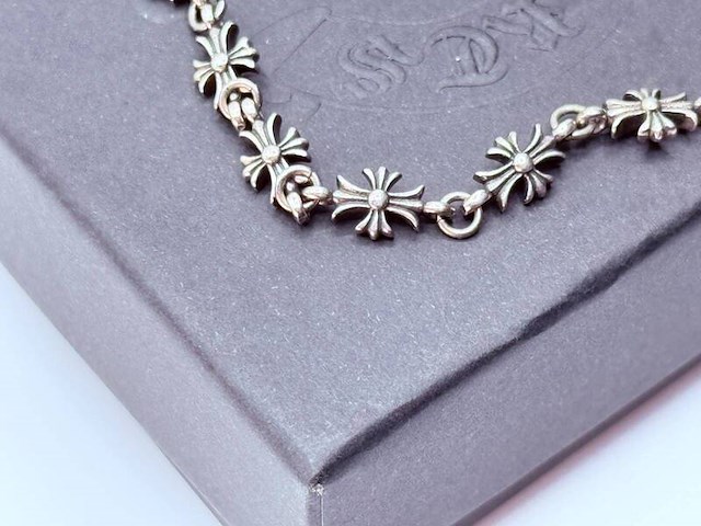 Chrome hearts ''tiny e'' sterling silver cross bracelet - afbeelding 9 van  10