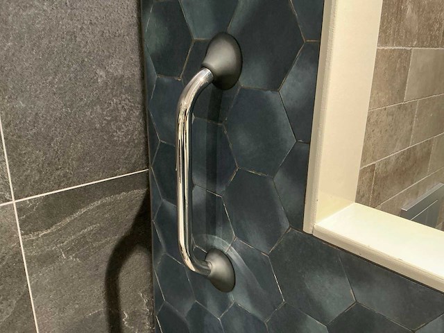 Chromen toiletsteun (2x) - afbeelding 2 van  3