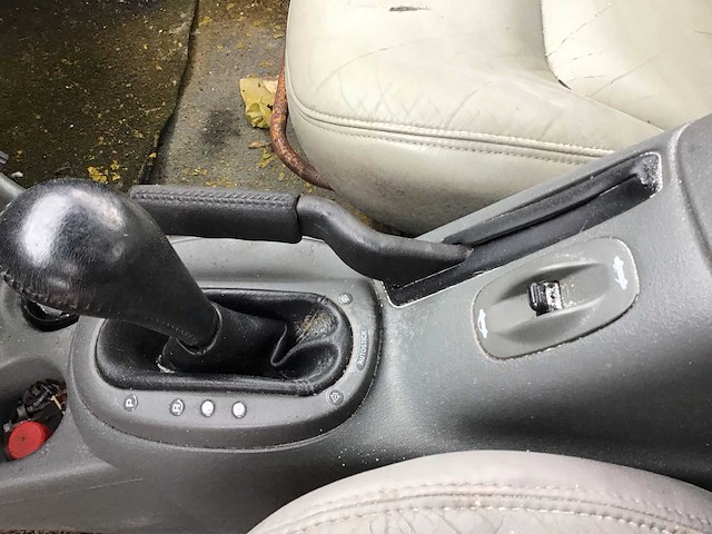 Chrysler - 1999 - stratus - 2.5i v6 lx conv. - personenauto - afbeelding 5 van  25