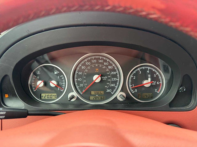 Chrysler - crossfire - 3.2 v6 - personenauto - 2003 - afbeelding 7 van  26