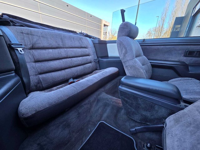 Chrysler - lebaron - 3.0i v6 convertible - xx-rt-18 - 1992 - afbeelding 16 van  31