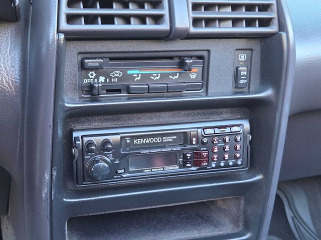 Chrysler - lebaron - 3.0i v6 convertible - xx-rt-18 - 1992 - afbeelding 7 van  13