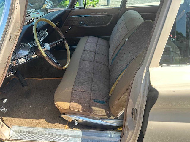 Chrysler - new yorker 1961 - oldtimer - afbeelding 2 van  13