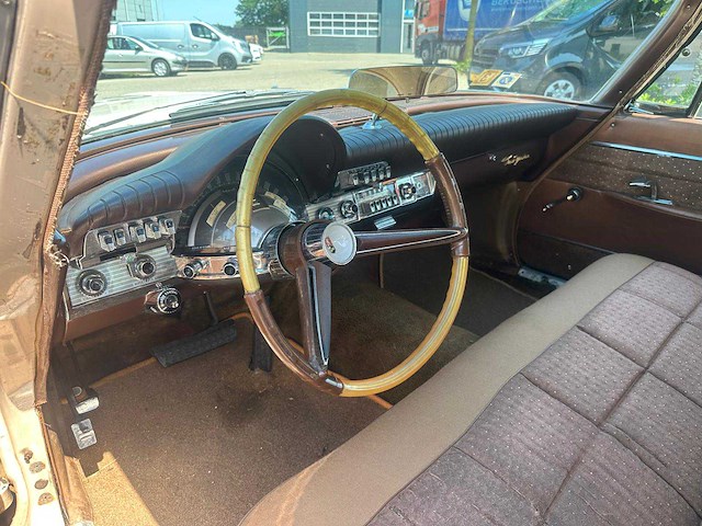 Chrysler - new yorker 1961 - oldtimer - afbeelding 3 van  13