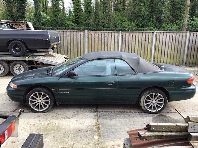 Chrysler - stratus - 2.5i v6 lx conv. - 3x chrysler stratus cabriolet (3x) - afbeelding 12 van  50