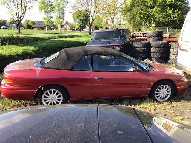 Chrysler - stratus - 2.5i v6 lx conv. - 3x chrysler stratus cabriolet (3x) - afbeelding 20 van  50