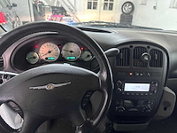 Chrysler - voyager - 2.8 crd se automaat- 67-vrf-9 - afbeelding 17 van  18