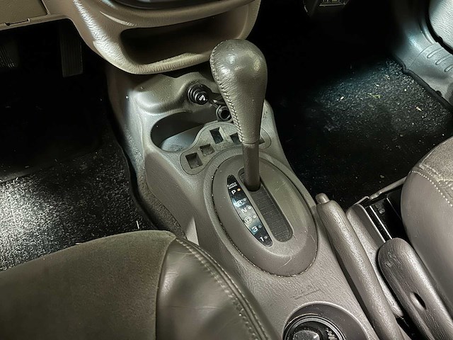Chrysler 2000 pt cruiser 2.0-16v limited 139pk 2000 (origineel-nl) automaat, 20-gh-dj - afbeelding 16 van  41