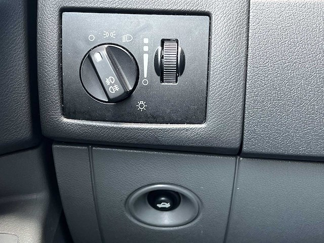 Chrysler 300c 5.7 v8 hemi 2005 | 49-rs-jt - afbeelding 4 van  31