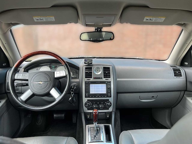 Chrysler 300c 5.7 v8 hemi 2005 | 49-rs-jt - afbeelding 21 van  31