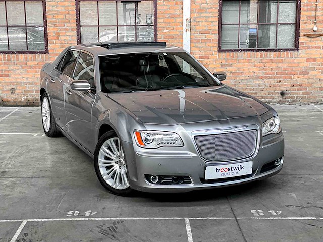 Chrysler 300c ld hemi facelift 5.7 v8 367pk 2014 - afbeelding 48 van  49