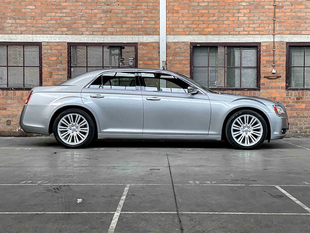 Chrysler 300c ld hemi facelift 5.7 v8 367pk 2014 - afbeelding 49 van  49