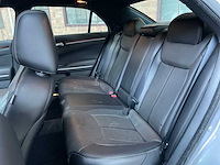 Chrysler 300c ld hemi facelift 5.7 v8 367pk 2014 - afbeelding 32 van  49