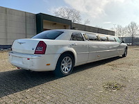 Chrysler c300 - 5.7 v8 hemi - “westwind coachworks” limousine - afbeelding 7 van  26
