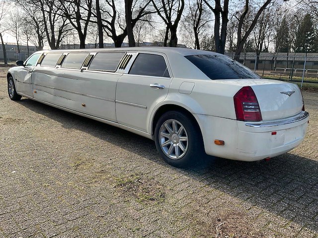 Chrysler c300 5.7 v8 hemi “westwind coachworks” limousine - afbeelding 4 van  49