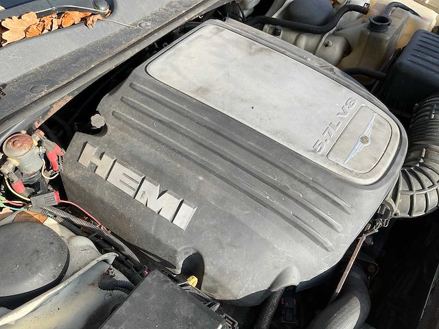 Chrysler c300 5.7 v8 hemi “westwind coachworks” limousine - afbeelding 13 van  49