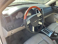 Chrysler c300 5.7 v8 hemi “westwind coachworks” limousine - afbeelding 21 van  49