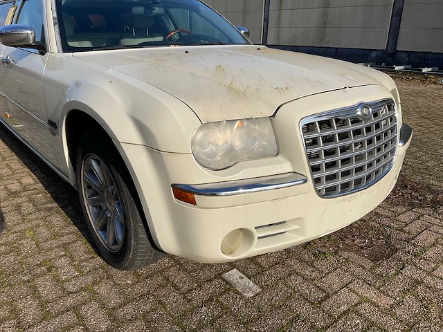Chrysler c300 5.7 v8 hemi “westwind coachworks” limousine - afbeelding 48 van  49