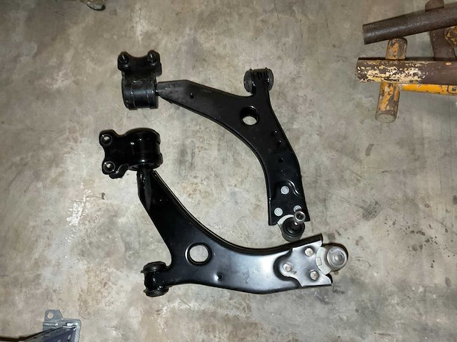 Chrysler / dodge diverse auto onderdelen - afbeelding 2 van  3