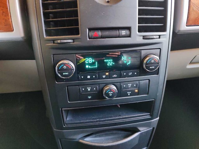 Chrysler grand voyager 2.8 crd lx 2009 | 98-jpk-3 - afbeelding 9 van  32