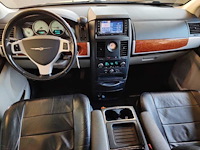 Chrysler grand voyager 2.8 crd lx 2009 | 98-jpk-3 - afbeelding 23 van  32