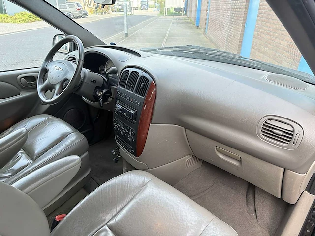 Chrysler grand voyager 3.3i v6 lx 7pers. | 11-sk-jd - afbeelding 16 van  27