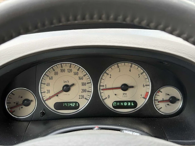 Chrysler grand voyager 3.3i v6 lx 7pers. | 11-sk-jd - afbeelding 18 van  27