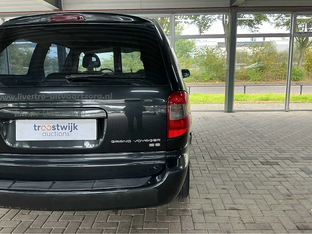 Chrysler grand voyager rouwauto 13-jk-nn 2005 marge auto - afbeelding 5 van  43