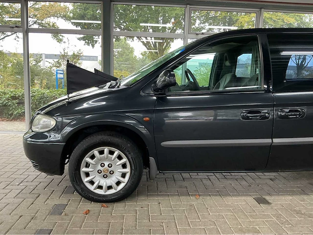 Chrysler grand voyager rouwauto 13-jk-nn 2005 marge auto - afbeelding 7 van  43
