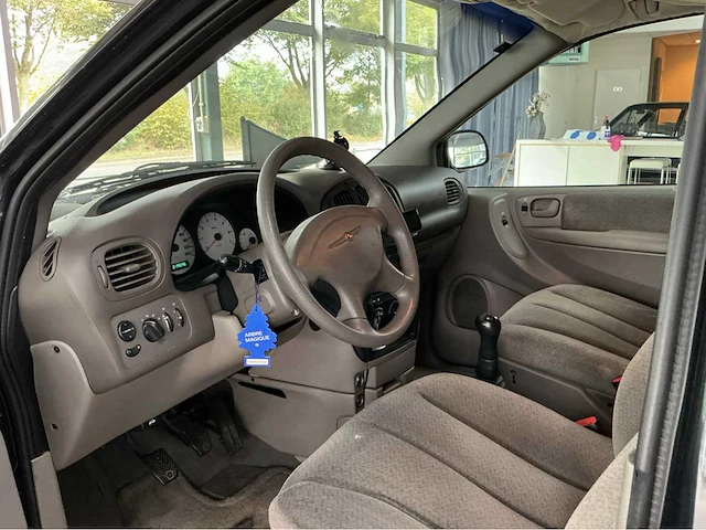 Chrysler grand voyager rouwauto 13-jk-nn 2005 marge auto - afbeelding 22 van  43