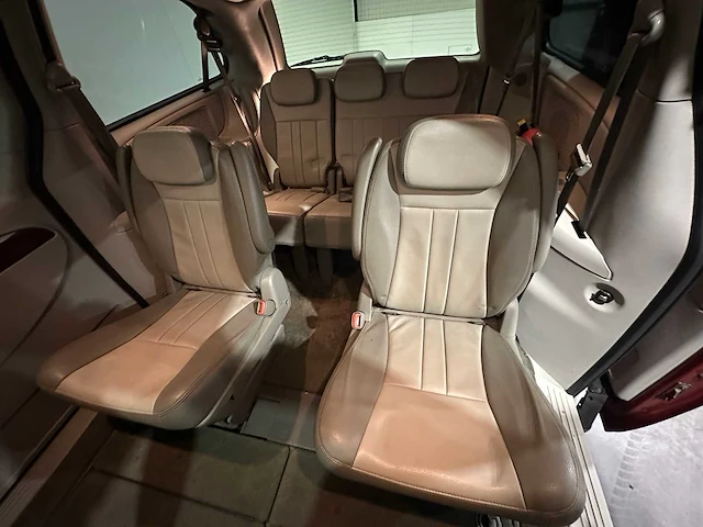 Chrysler town & country 73-hjt-9 - afbeelding 5 van  22