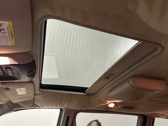 Chrysler town & country 73-hjt-9 - afbeelding 11 van  22