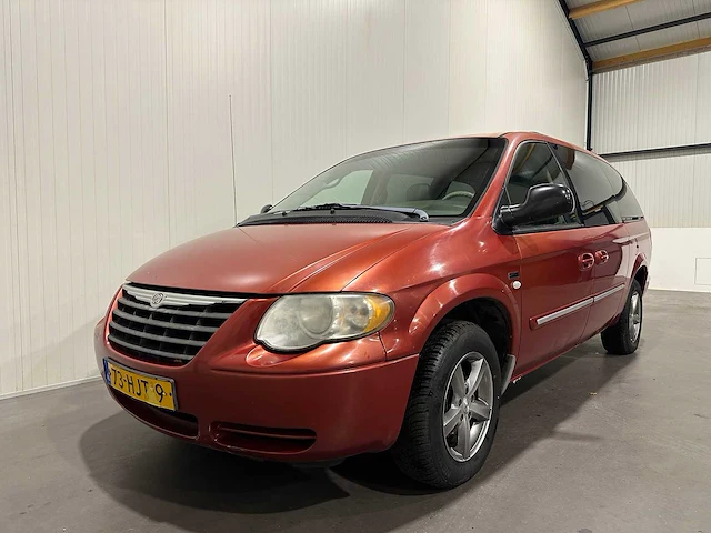 Chrysler town & country 73-hjt-9 - afbeelding 1 van  22