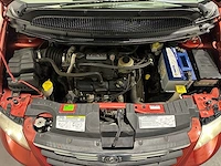 Chrysler town & country 73-hjt-9 - afbeelding 14 van  22