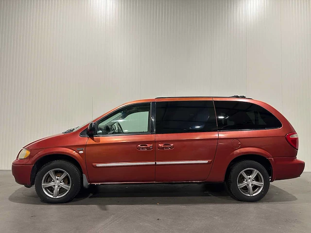 Chrysler town & country 73-hjt-9 - afbeelding 12 van  22