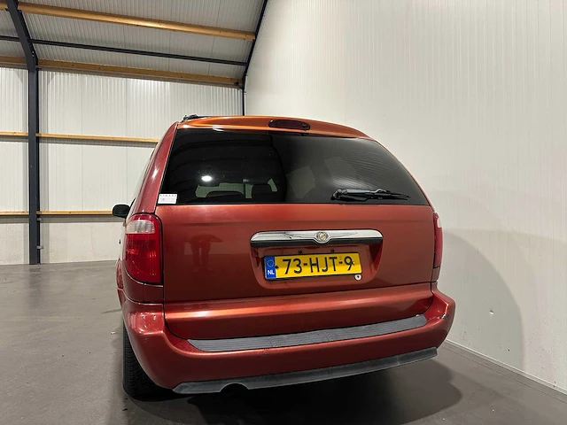 Chrysler town & country 73-hjt-9 - afbeelding 17 van  22