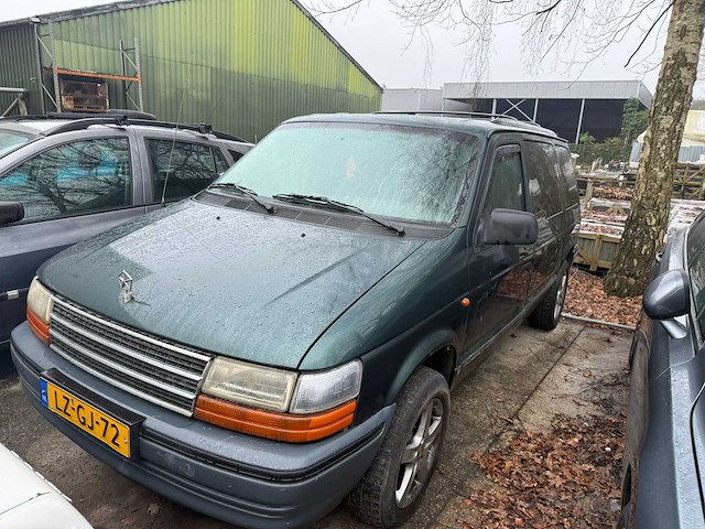 Chrysler voyager 2.5i se superior, lz-gj-72 - afbeelding 1 van  7