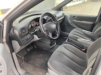 Chrysler voyager 2.8 crd se 57brtv - afbeelding 6 van  16